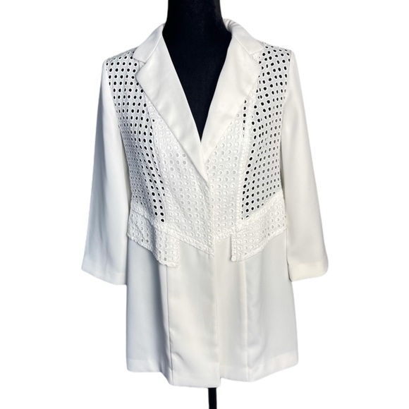 Chico’s Women’s Jacket Eyelet Antique White 3/4 Sleeve Size 0 / 4-6 - Picture 2 of 12